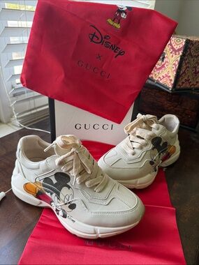 Gucci Kids Cream Leather Sneakers with Mickey Mouse Graphic